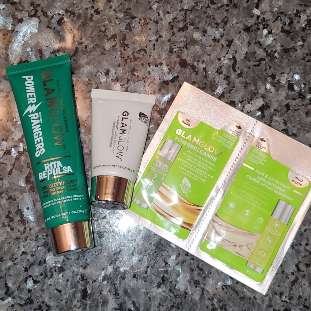 Glamglow bundle -NWOT